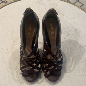 L.A.M.B Brown leather pump 4”